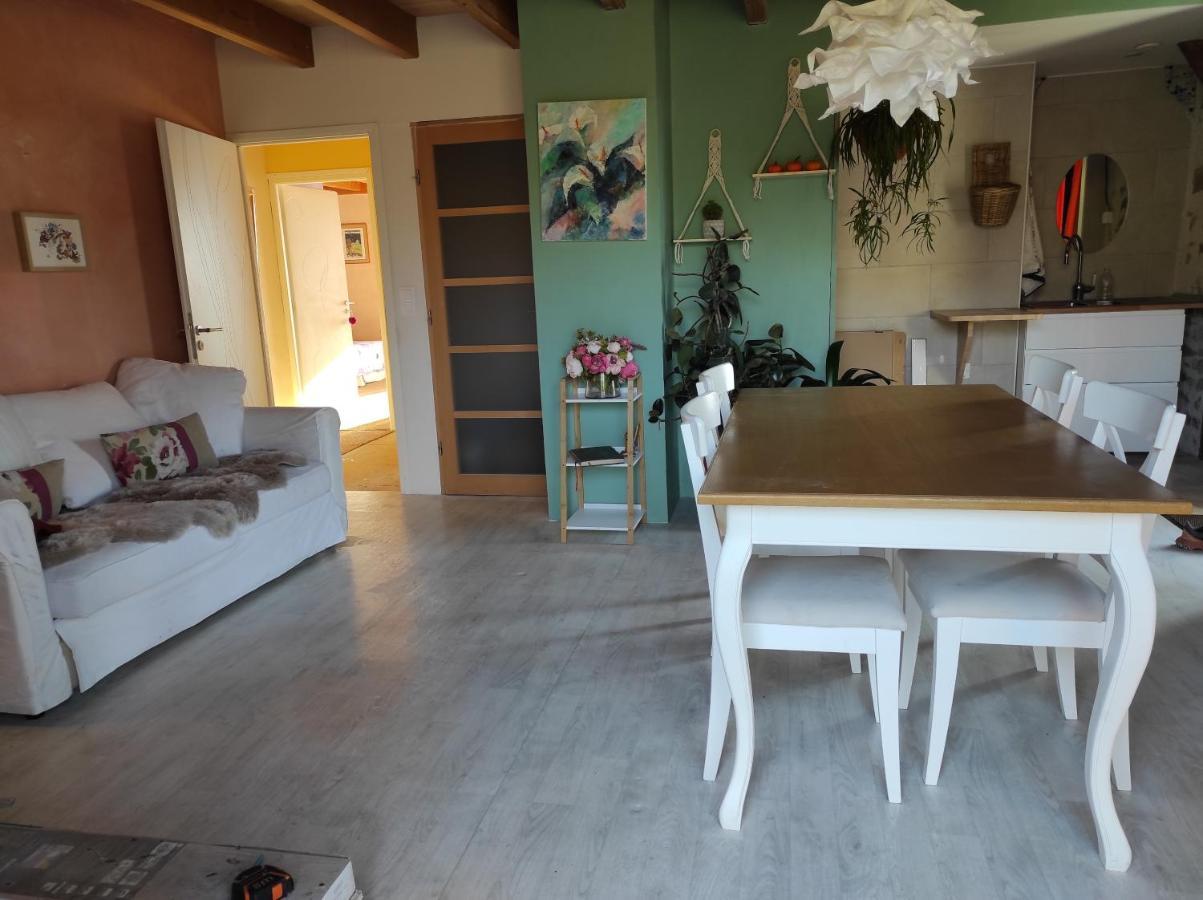 Bout De Cote Bed and Breakfast Lacam-dʼOurcet Eksteriør billede