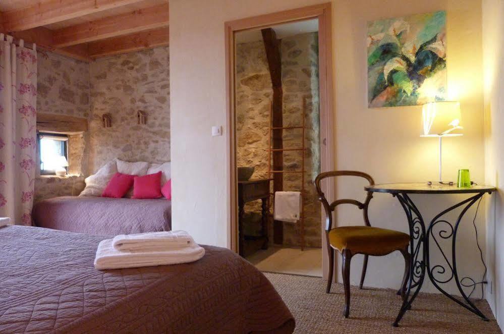 Bout De Cote Bed and Breakfast Lacam-dʼOurcet Eksteriør billede